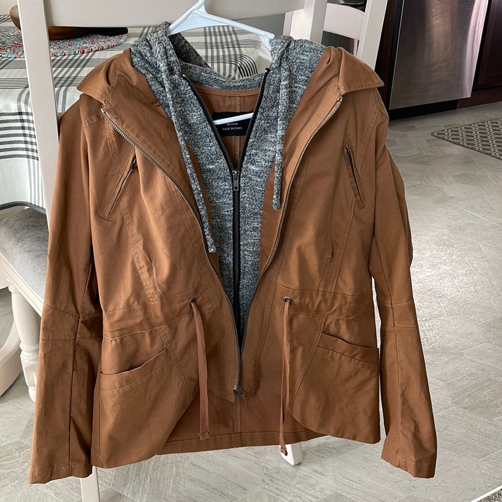 Love tree, Woman’s tan and grey hooded double zip jacket size medium.